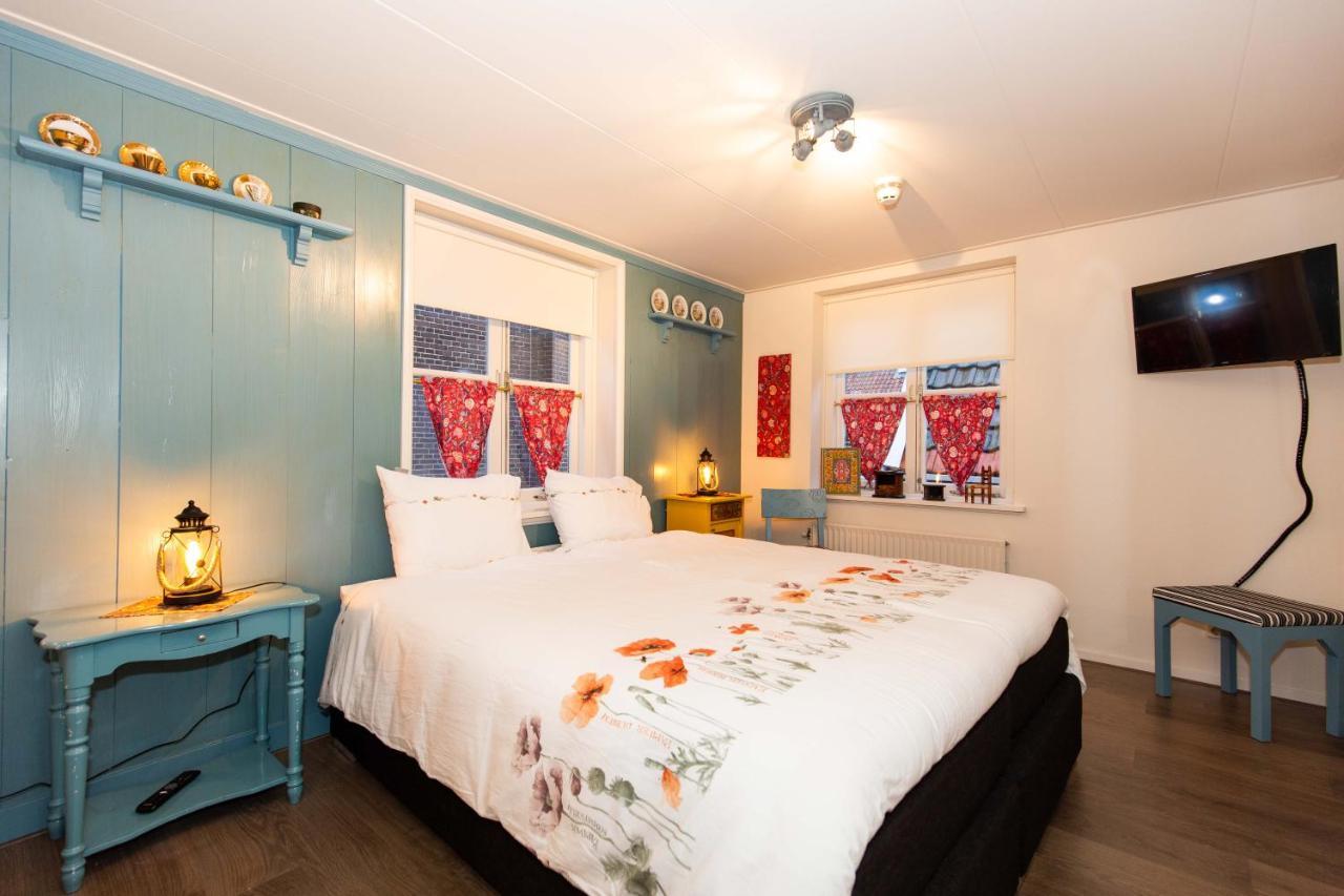 Bed And Breakfast De Pepersteeg Marken Exterior foto