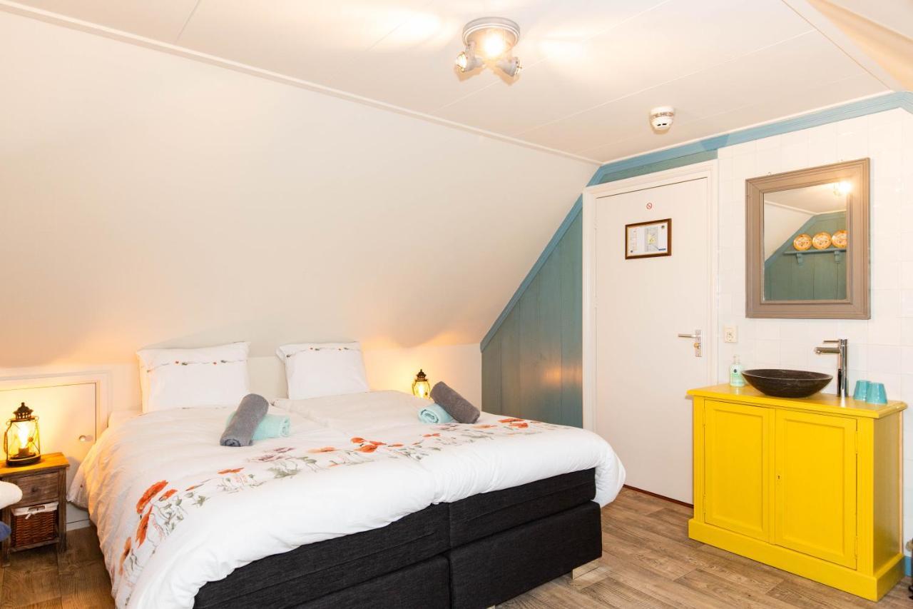 Bed And Breakfast De Pepersteeg Marken Exterior foto