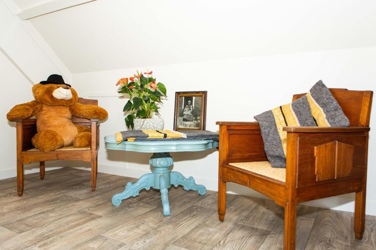 Bed And Breakfast De Pepersteeg Marken Exterior foto