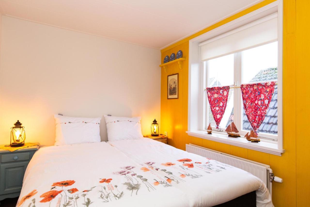Bed And Breakfast De Pepersteeg Marken Exterior foto